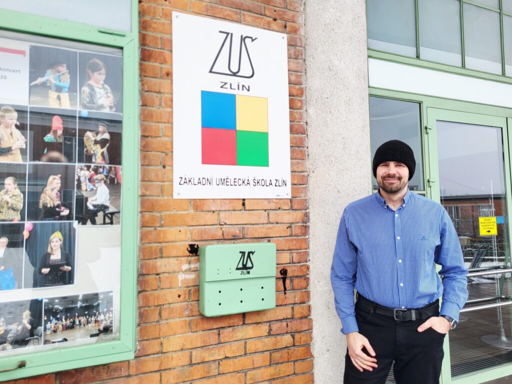 Instagram post from akordeonysro. This post is in position 2.